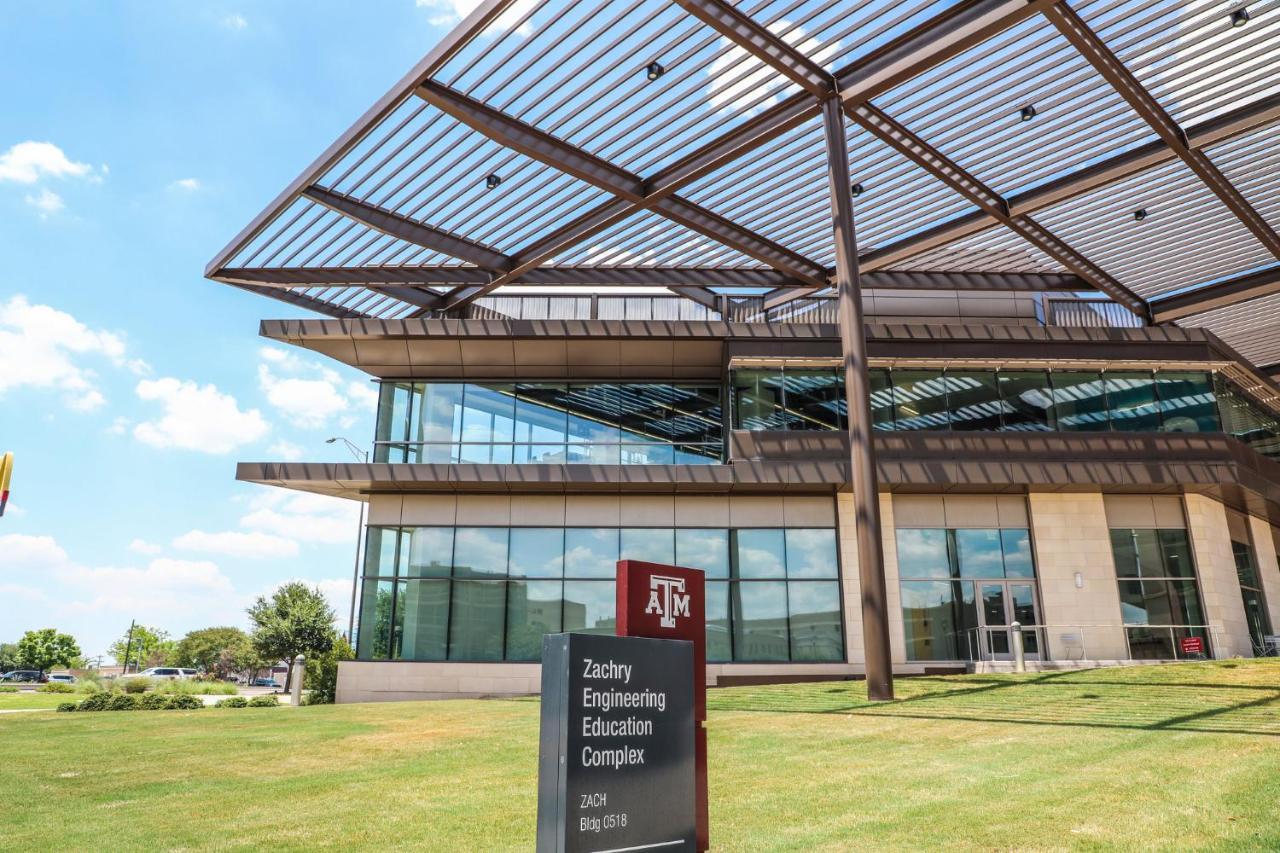 Holiday Inn Express & Suites Bryan - College Station By Ihg Экстерьер фото
