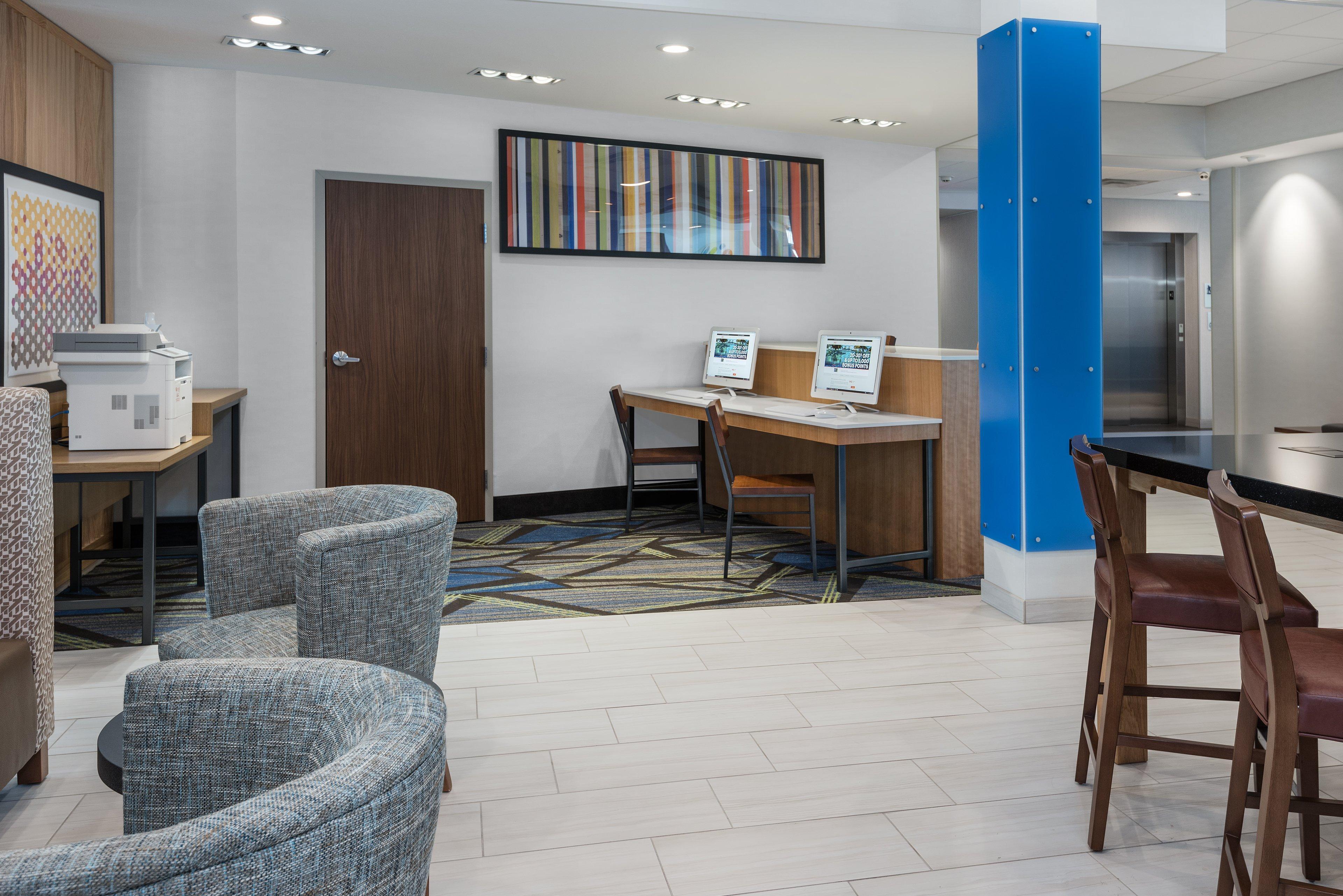 Holiday Inn Express & Suites Bryan - College Station By Ihg Экстерьер фото