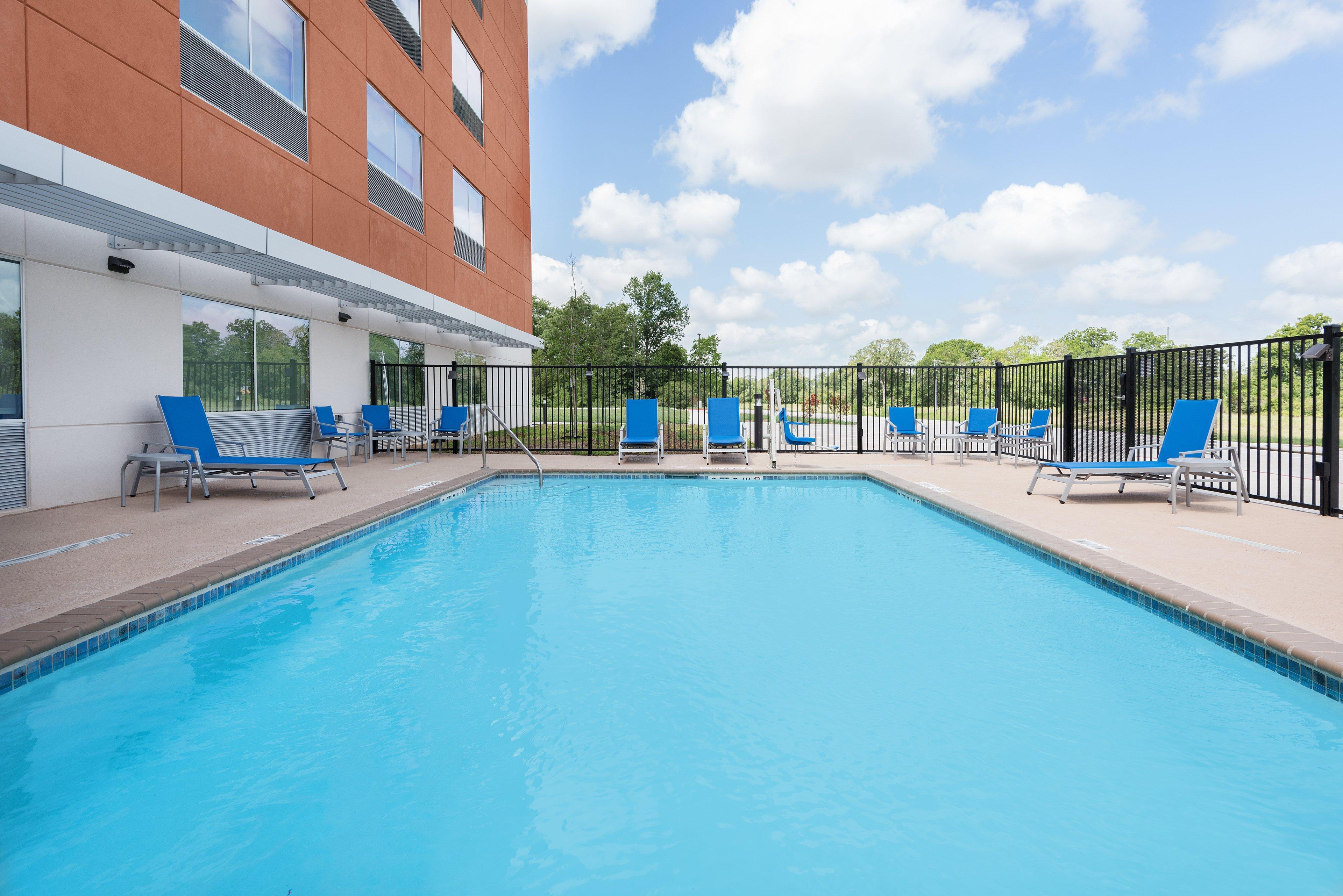 Holiday Inn Express & Suites Bryan - College Station By Ihg Экстерьер фото
