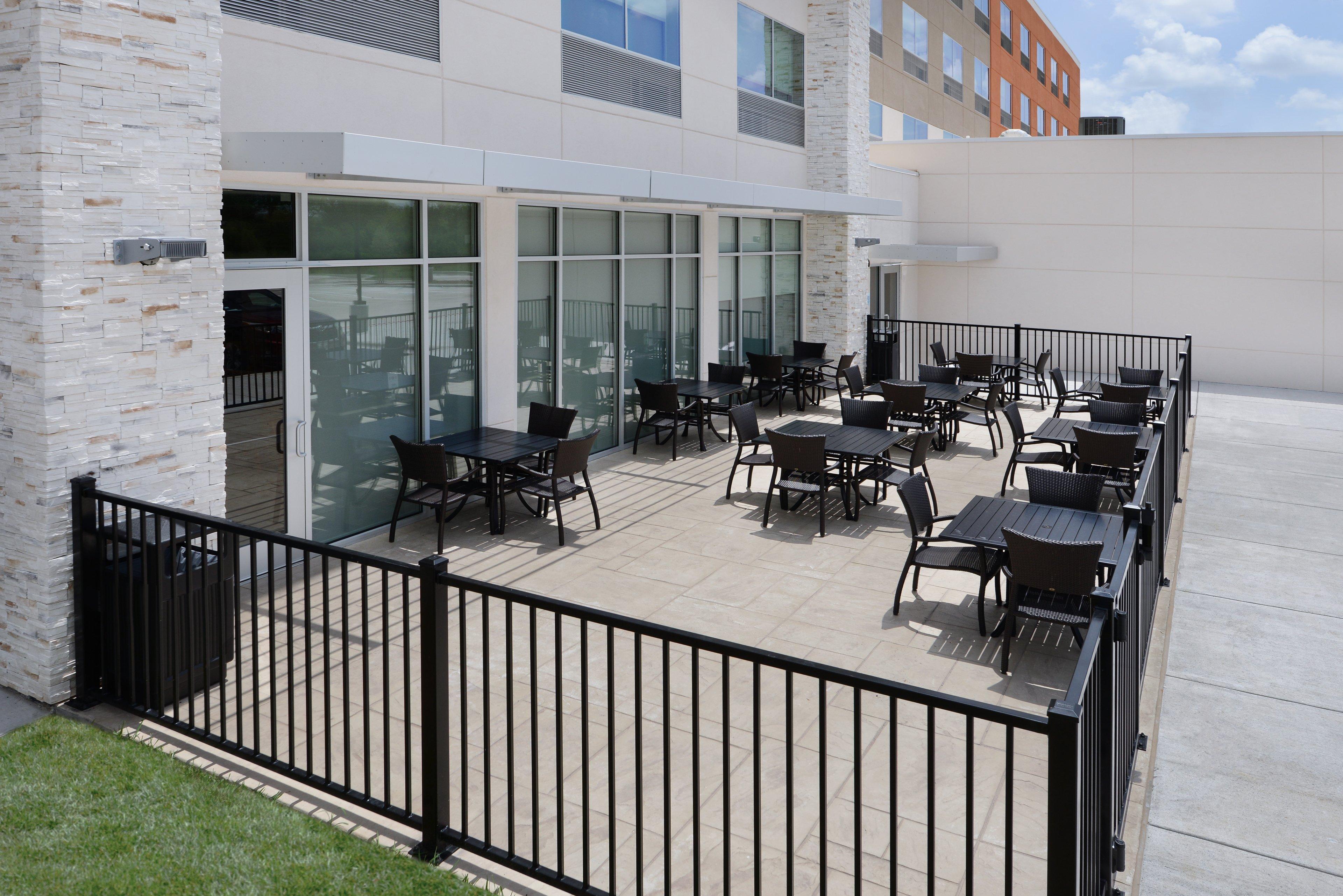 Holiday Inn Express & Suites Bryan - College Station By Ihg Экстерьер фото